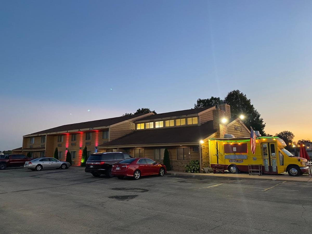 America'S Stay Inn Stewartville Екстер'єр фото