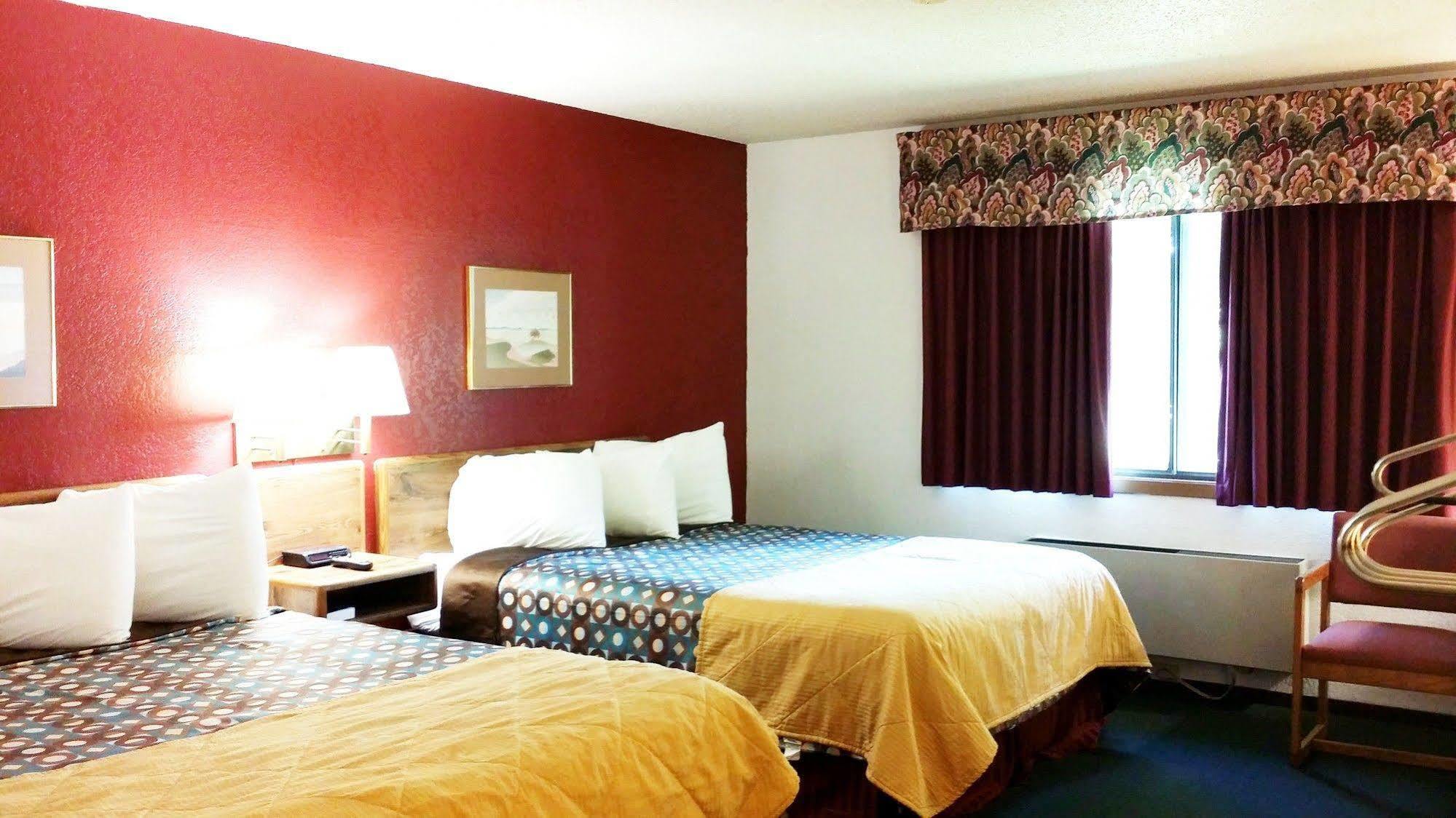 America'S Stay Inn Stewartville Екстер'єр фото
